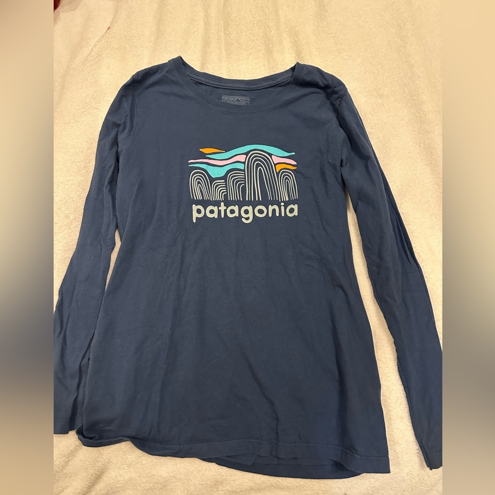 Girls Patagonia Crew Neck Long Sleeve Tee Size 14